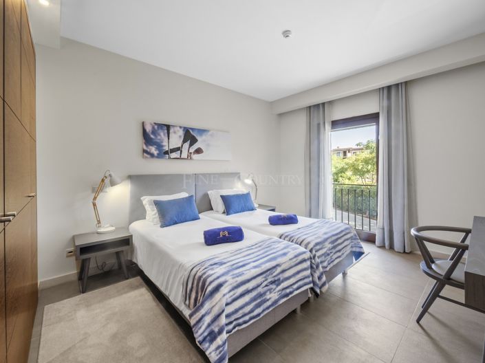 Image No.7-2 Bed Townhouse for sale