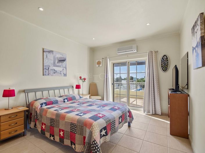 Image No.7-4 Bed Property for sale