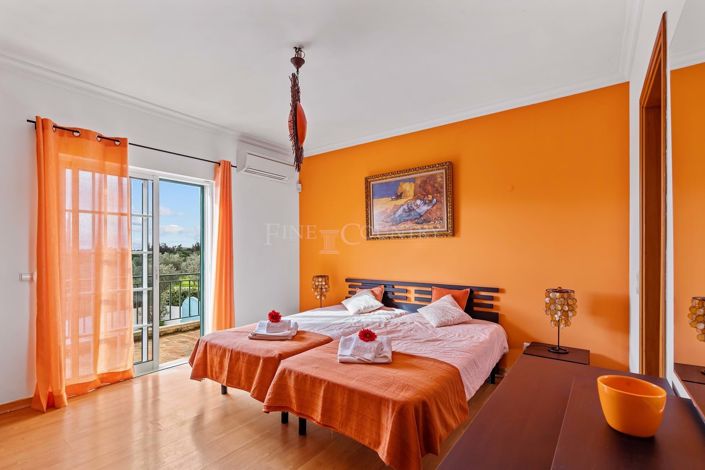 Image No.12-3 Bed Semi-Detached for sale