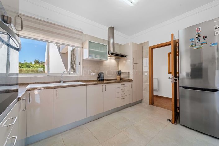 Image No.20-4 Bed Villa for sale