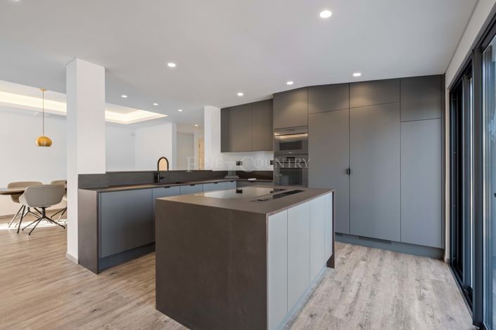 Image No.7-3 Bed Property for sale