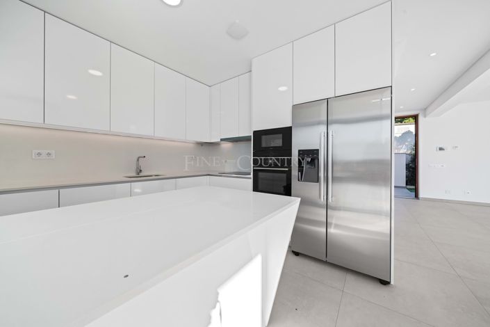 Image No.6-4 Bed Villa for sale