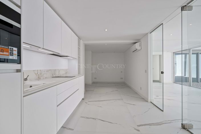 Image No.27-6 Bed Villa for sale