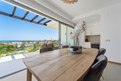 2104-353711-b952a8cbdbc2fd66601ce91bb265b9cce