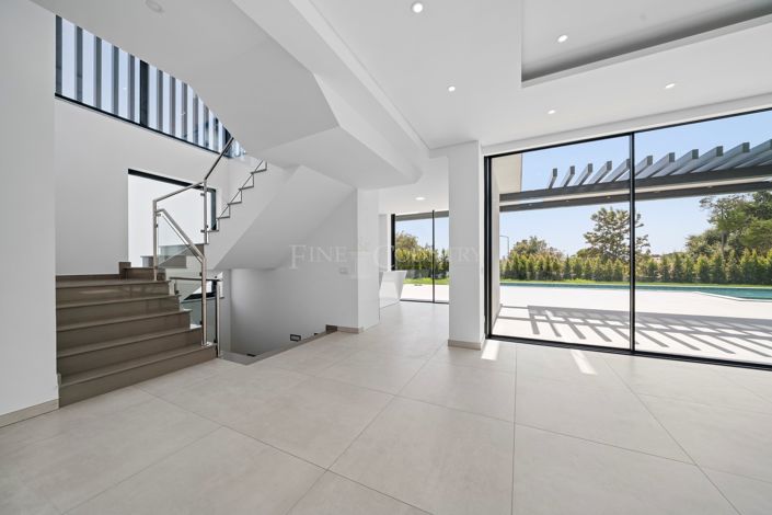 Image No.43-4 Bed Villa for sale