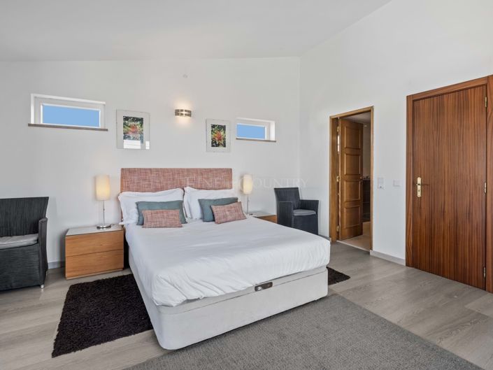 Image No.19-3 Bed Villa for sale