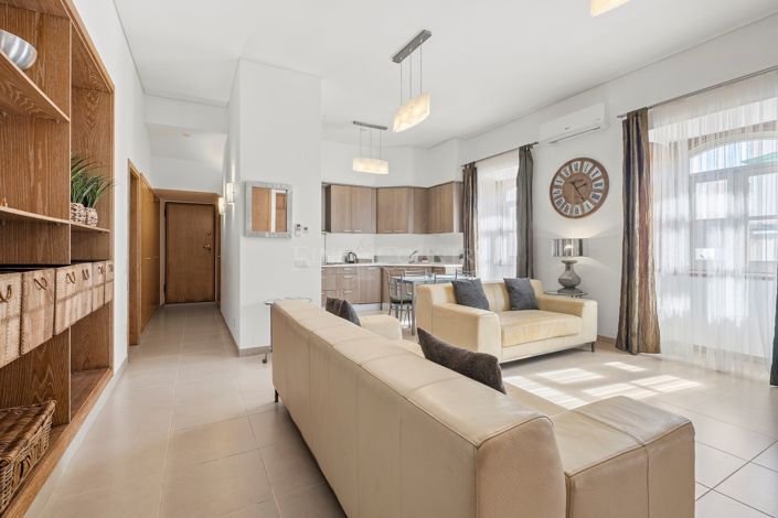 Image No.34-6 Bed Townhouse for sale