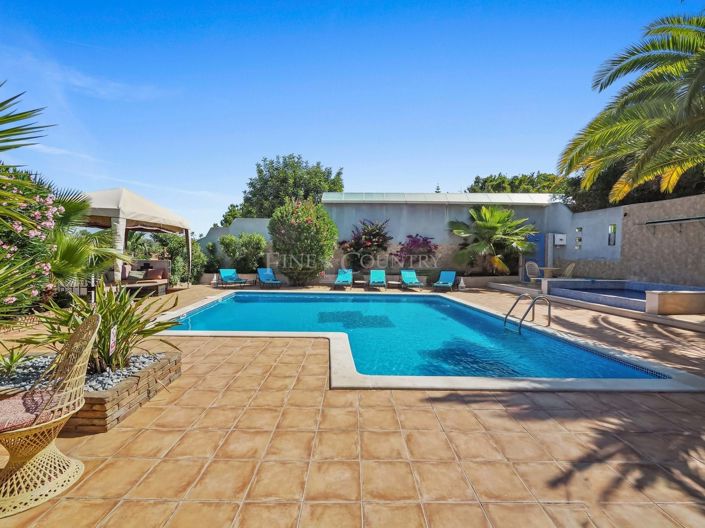 Image No.26-5 Bed Villa for sale