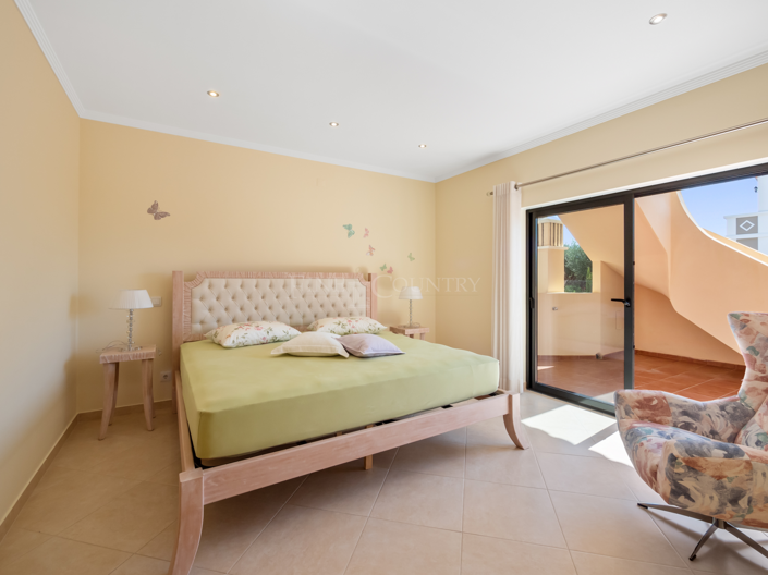 Image No.10-3 Bed Villa for sale