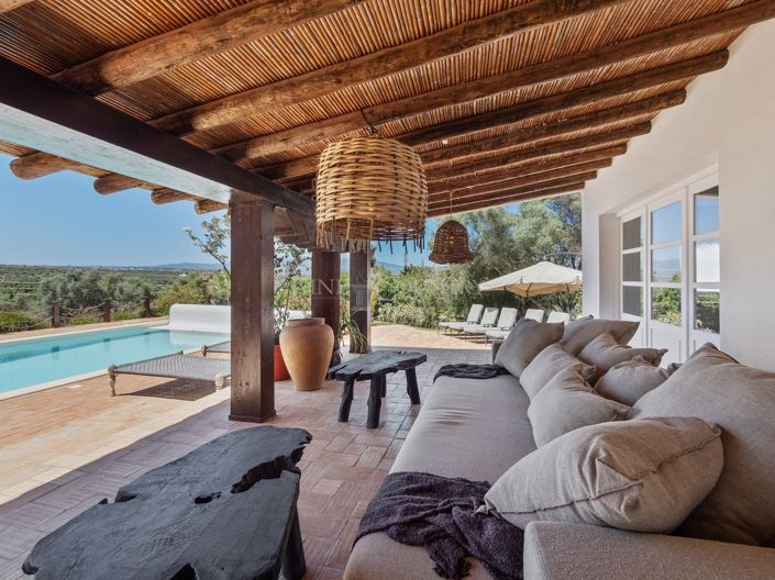 Image No.40-4 Bed Property for sale