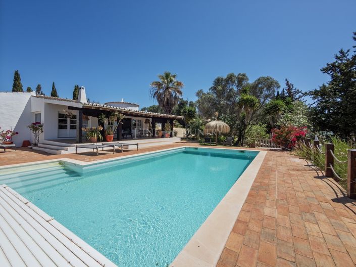 Image No.51-4 Bed Property for sale