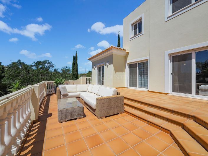 Image No.56-4 Bed Property for sale