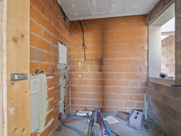 2104-359233-b952a8cbdbc2fd66601ce91bb265b9cce