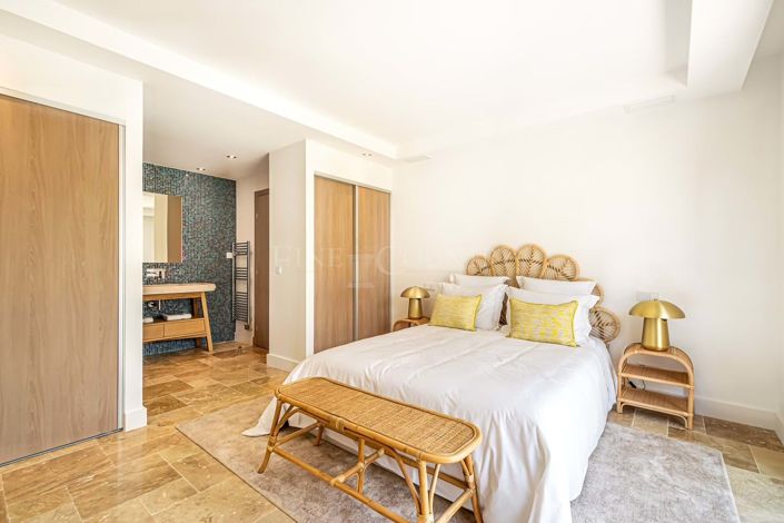 Image No.13-Propriété de 4 chambres à vendre à Montenegro