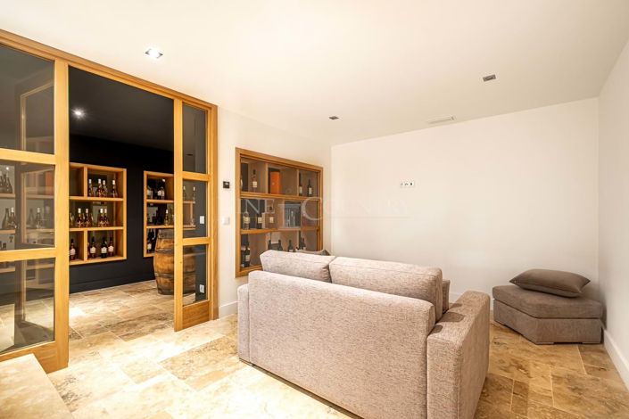 Image No.18-4 Bed Villa for sale