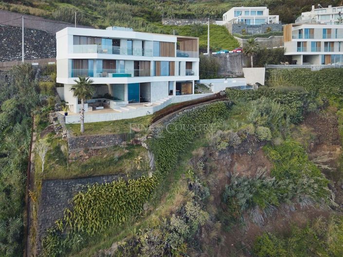 Image No.3-Propriété de 3 chambres à vendre à Calheta