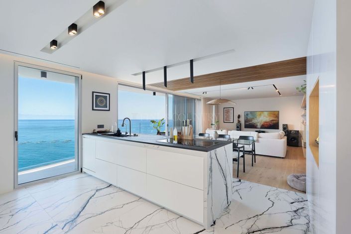 Image No.8-Propriété de 3 chambres à vendre à Calheta