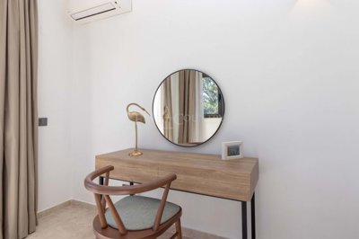 2104-126568-b952a8cbdbc2fd66601ce91bb265b9cce