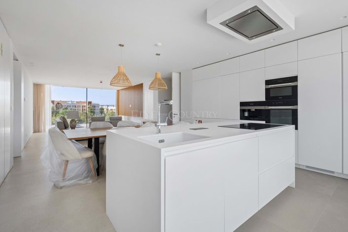 Image No.11-3 Bed Apartment for sale