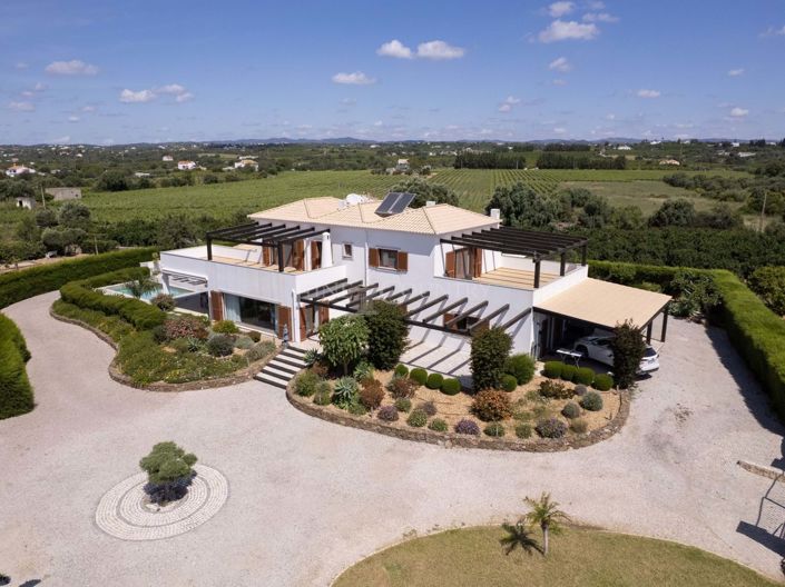 Image No.34-4 Bed Property for sale