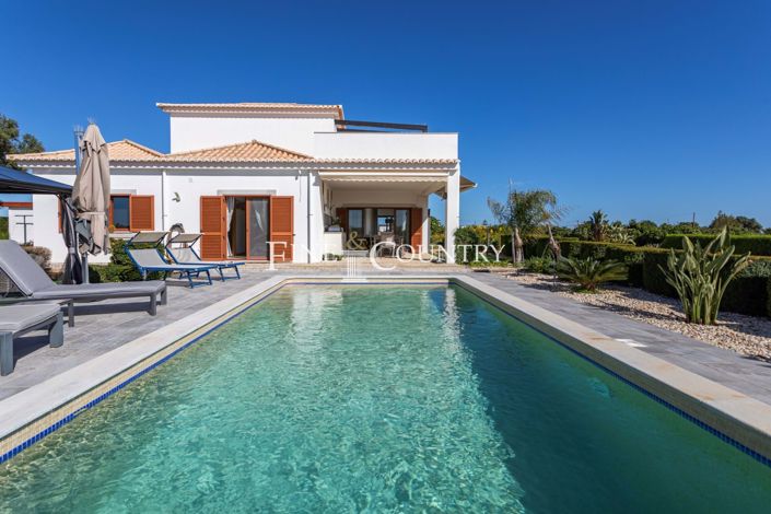 Image No.9-4 Bed Property for sale