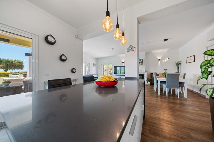 Image No.30-4 Bed Villa for sale