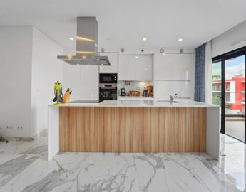 2104-356245-b952a8cbdbc2fd66601ce91bb265b9cce