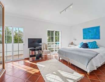 2104-358875-14d4e763c151089fe37f379b2f9be1ace