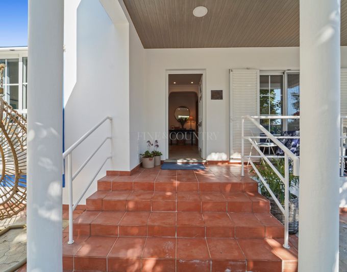 Image No.33-5 Bed Townhouse for sale