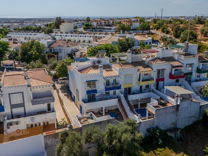 Image No.48-5 Bed Townhouse for sale