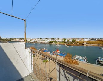 2104-361224-14d4e763c151089fe37f379b2f9be1ace