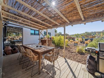 2104-360879-14d4e763c151089fe37f379b2f9be1ace