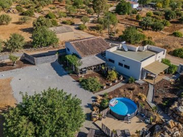 2104-360879-14d4e763c151089fe37f379b2f9be1ace