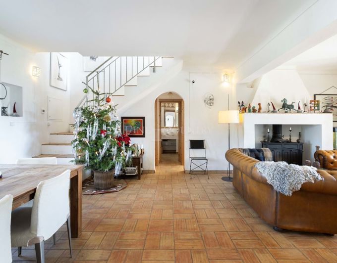 Image No.10-4 Bed Villa for sale