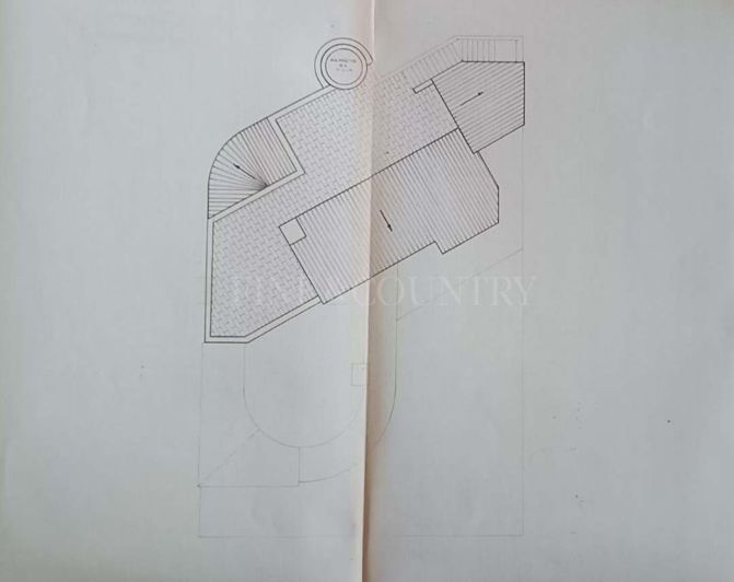 Image No.42-4 Bed Property for sale