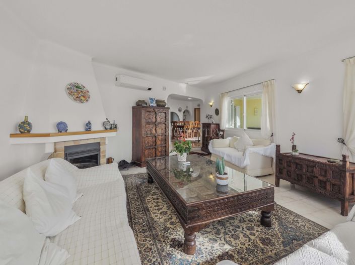 Image No.7-4 Bed Property for sale