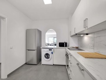 2104-341111-14d4e763c151089fe37f379b2f9be1ace