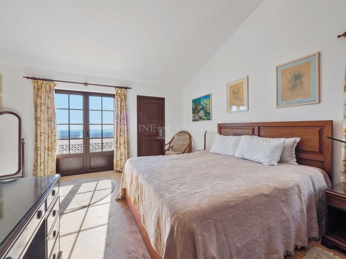 Image No.23-2 Bed Property for sale