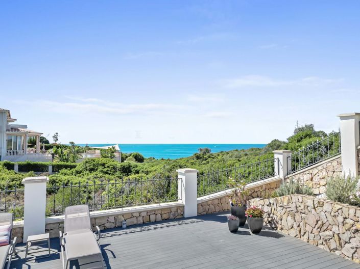 Image No.14-7 Bed Property for sale