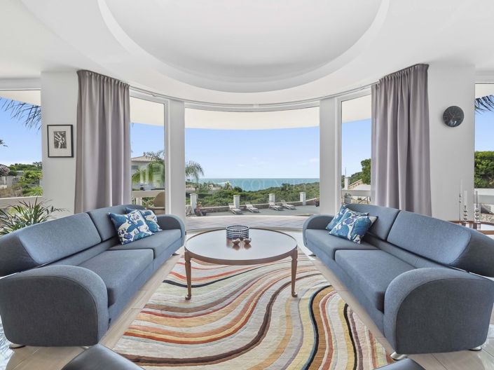 Image No.33-7 Bed Property for sale