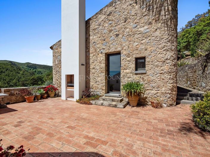 Image No.48-3 Bed Property for sale