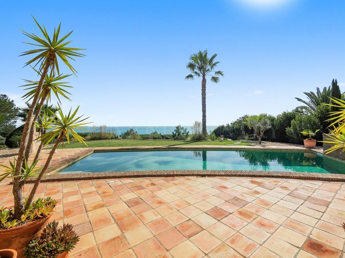 Image No.4-4 Bed Property for sale