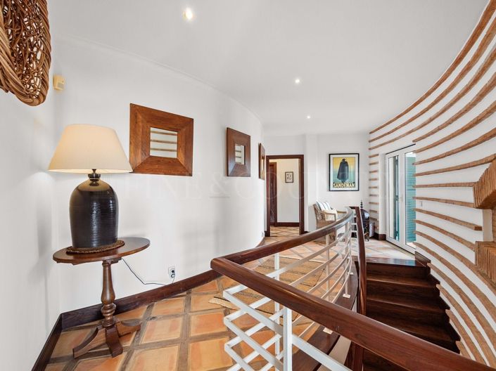 Image No.35-4 Bed Property for sale