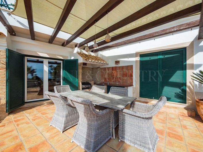 Image No.6-4 Bed Property for sale