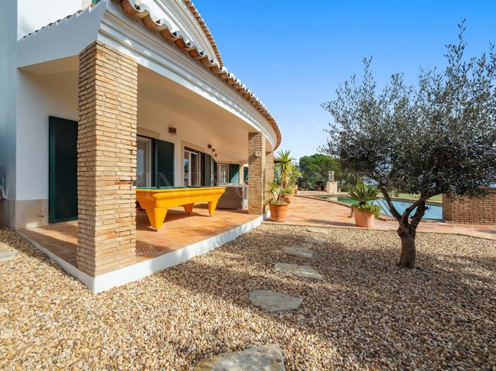 Image No.56-4 Bed Property for sale