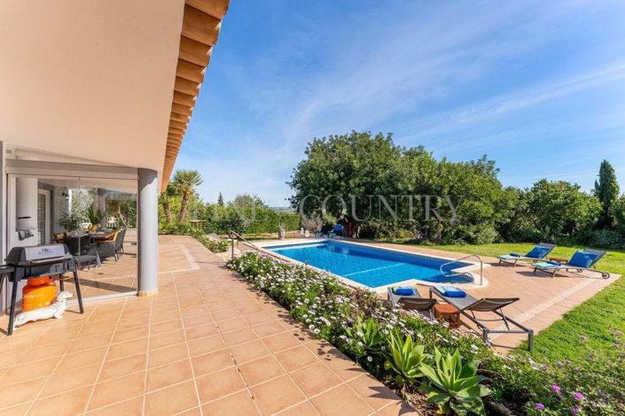 Image No.20-6 Bed Property for sale