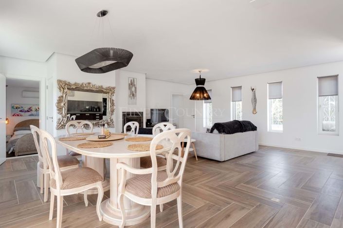 Image No.39-6 Bed Property for sale