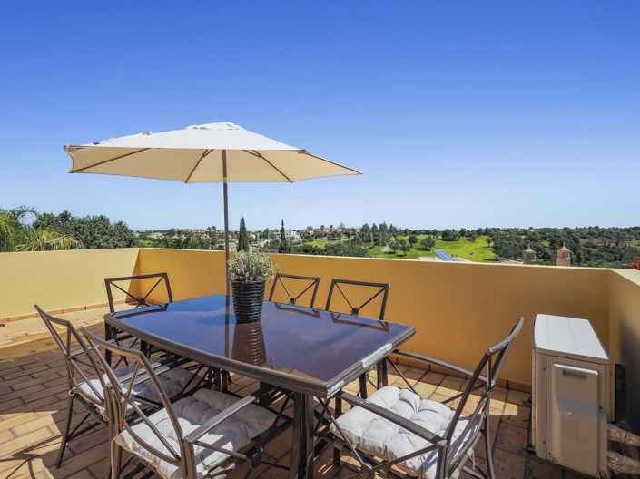 Image No.23-3 Bed Property for sale