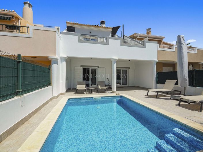 Image No.25-2 Bed Townhouse for sale