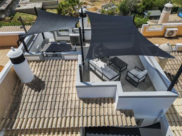 Image No.28-2 Bed Townhouse for sale